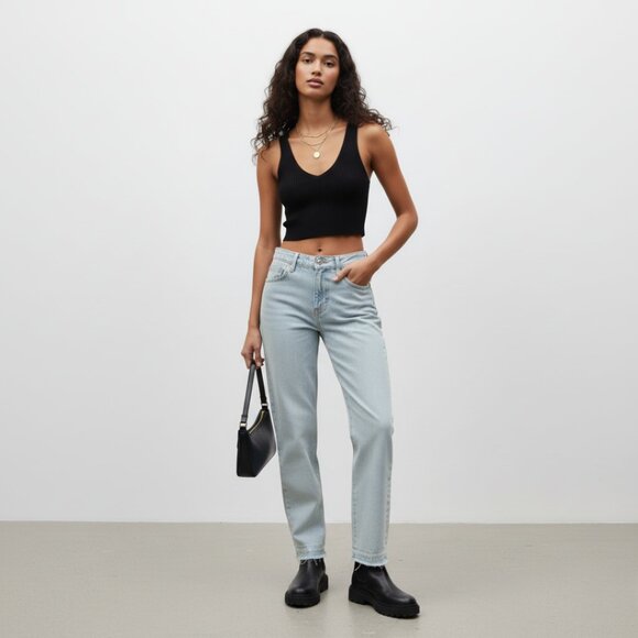 ZARA Women’s Light Wash High Rise Straight Jeans Raw Hem Light Wash Size 2 - Picture 1 of 9